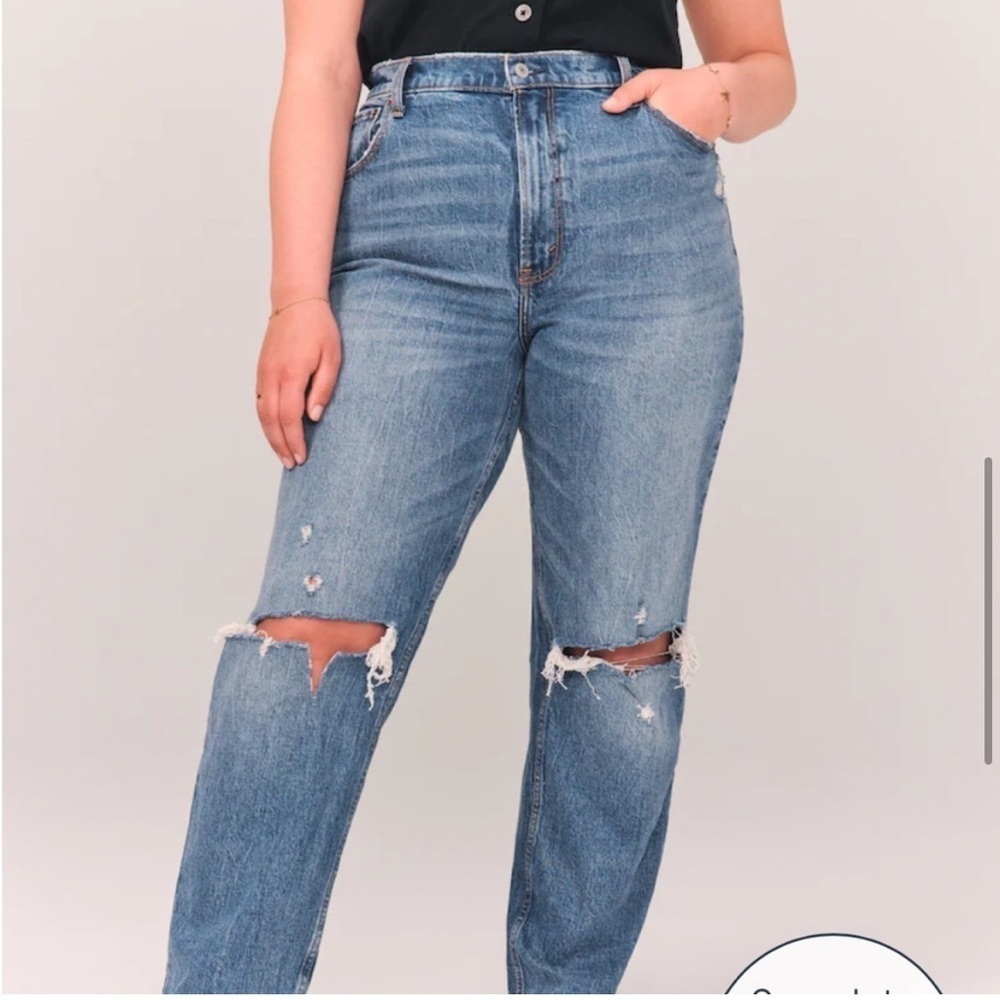 Abercrombie & Fitch Curve Love 90’s Straight Jean - Picture 3 of 11
